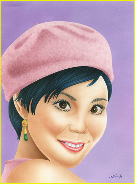 Tableau à l'aérographe d’un portrait d'une jeune femme asiatique aux cheveux noirs, coiffer d'un béret rose qui sourit